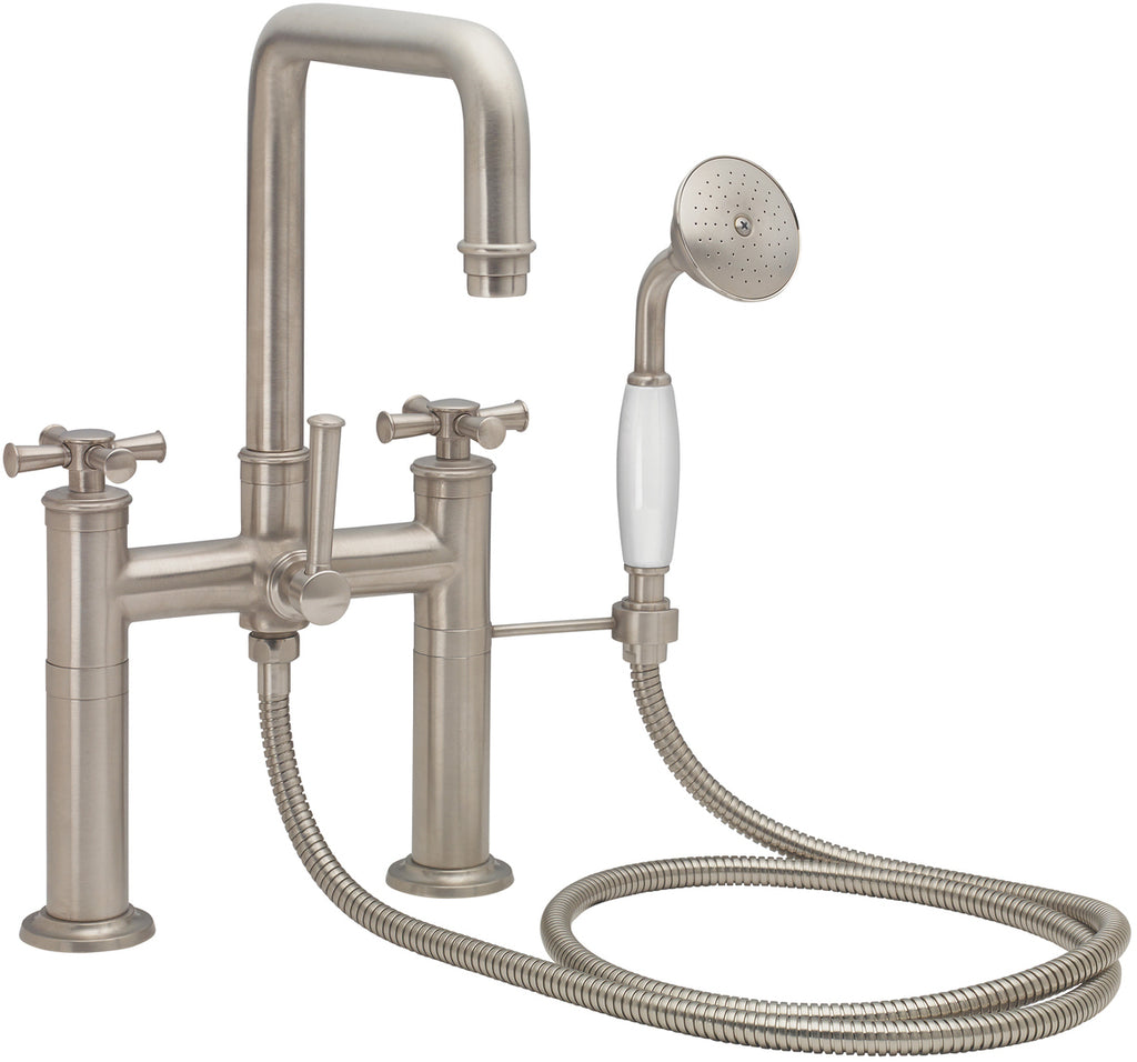 California Faucets Hermosa Tradicional Llenador de Tina de Montaje en Cubierta - Pico Cuadrado — Latón Antiguo Mate / Serie 48X