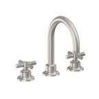 California Faucets Descanso 8" Llave de Lavabo de 3 Orificios para Cubierta, con Dos Manerales - Manija Moleteada - Acero Inoxidable Ultra