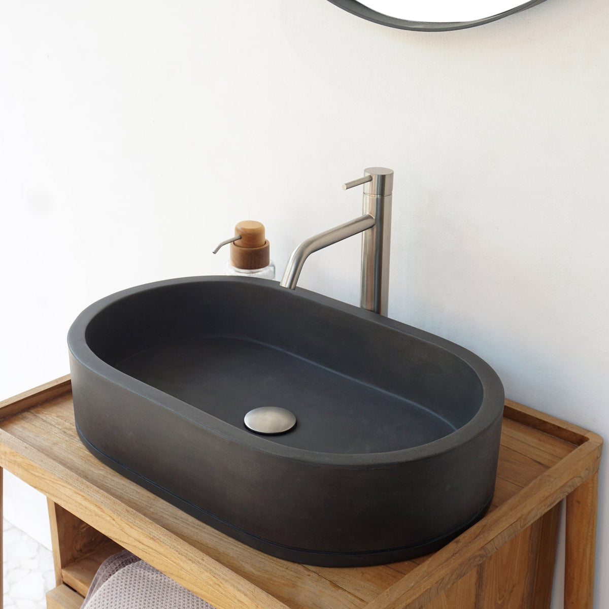 Barclay Uri — Lavabo de Sobreponer Oval de Concreto — imagen 1