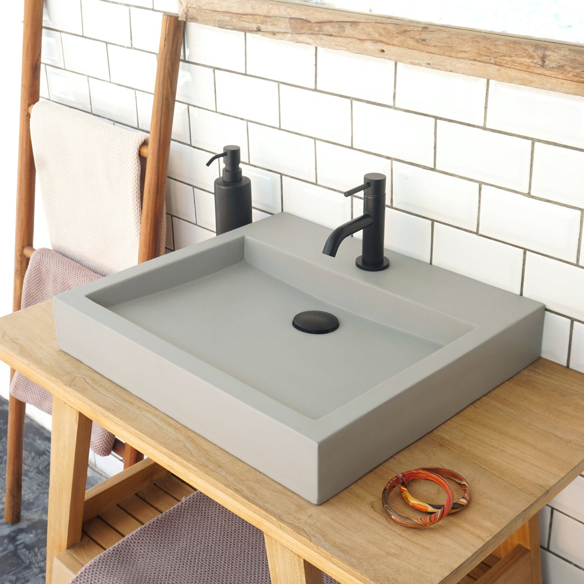 Barclay Ewan — Lavabo de Sobreponer Rectangular de Concreto — imagen 4