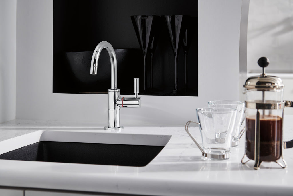 Brizo Odin Dispensador de Agua Caliente — Surtidor en Arco — Ambientación 1