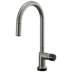 Brizo Odin Mezcladora Extraíble SmartTouch® — Surtidor en Arco — Acero Luxe — Perilla con Cristal Negro