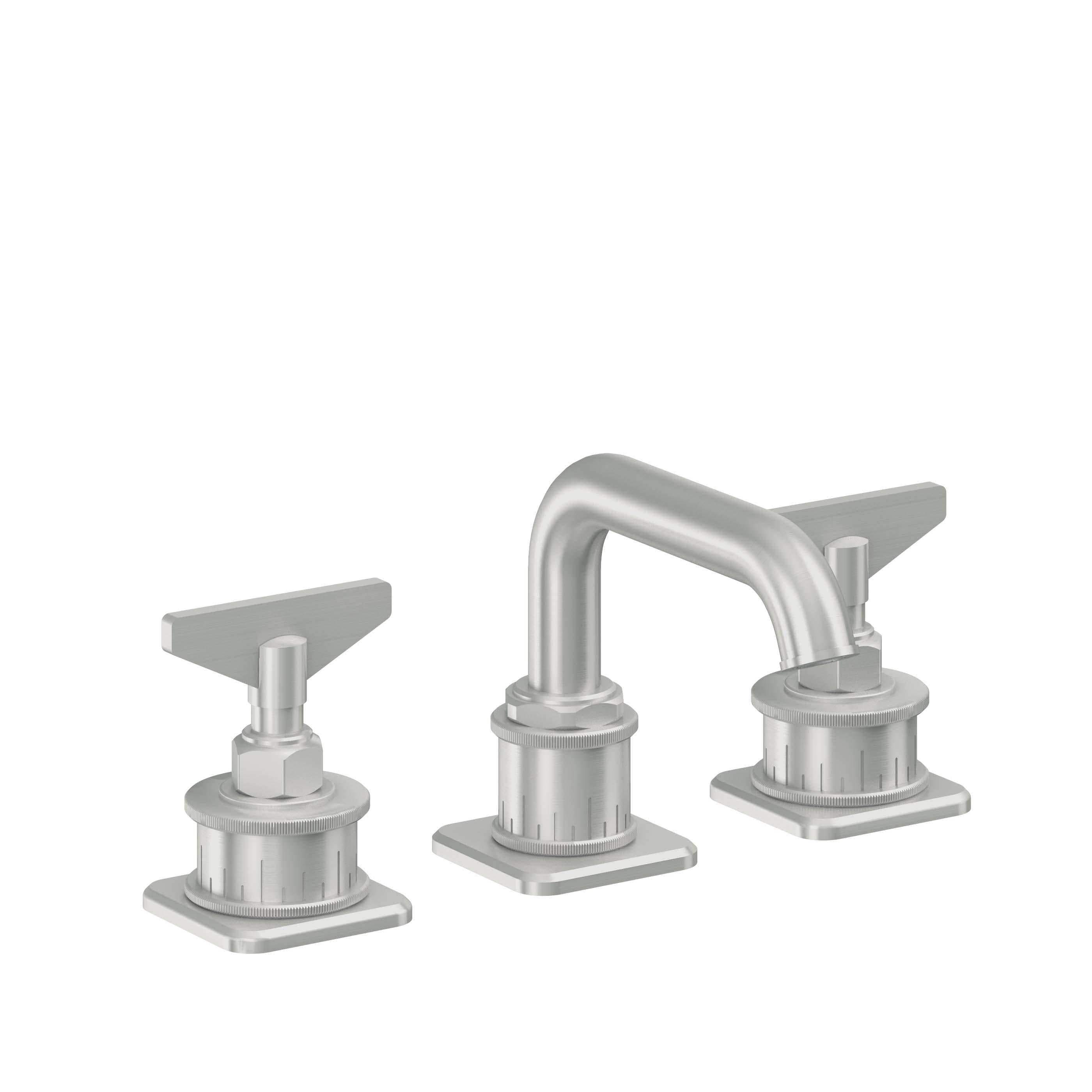 California Faucets Steampunk Bay 8" Llave de Lavabo de 3 Orificios para Cubierta, con Dos Manerales - Pico Quad Bajo - Cromo Satinado