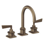 California Faucets Steampunk Bay 8" Llave de Lavabo de 3 Orificios para Cubierta, con Dos Manerales - Pico de Arco - Latón Antiguo Mate