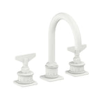 California Faucets Steampunk Bay 8" Llave de Lavabo de 3 Orificios para Cubierta, con Dos Manerales - Pico de Arco - Blanco Mate
