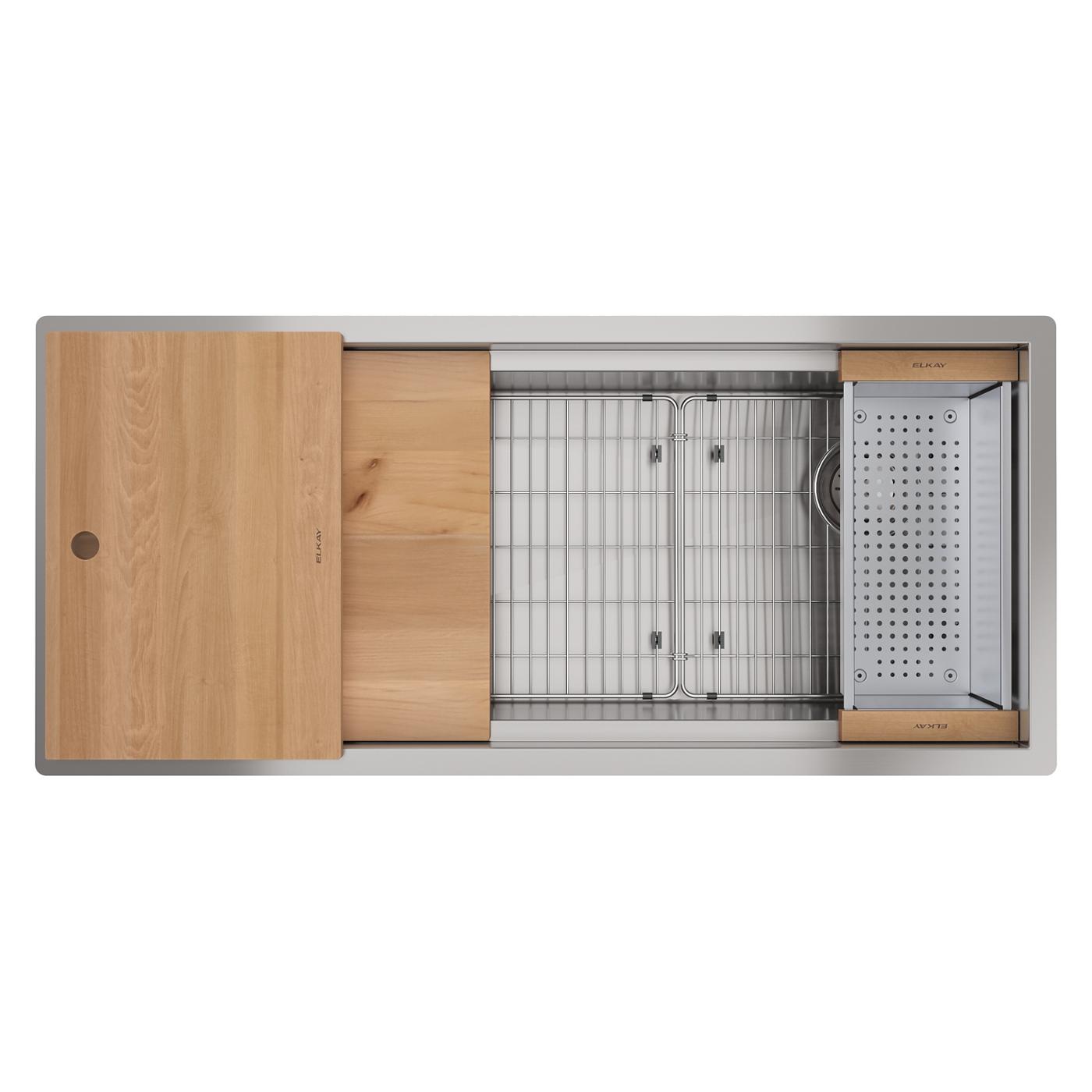 Elkay Tarja Circuit Chef® Workstation Acero Inoxidable 45-1/2" x 20-1/2" x 10" de Un Tazón Bajo Cubierta (Kit con Tablas de Madera de Cerezo) — vista de producto