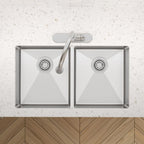 Elkay Tarja Crosstown® Calibre 18 Acero Inoxidable 33" x 22" x 6" de Dos Tazones Iguales ADA de Doble Montaje — ambiente de cocina