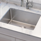 Elkay Tarja Lustertone Iconix® Calibre 18 Acero Inoxidable 23-1/2" x 18-1/4" x 9" de Un Tazón Bajo Cubierta — ambiente de cocina