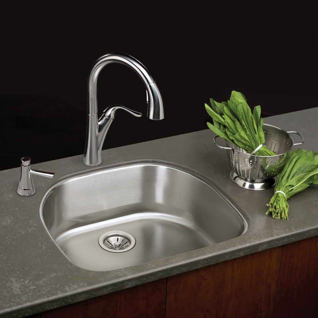 Elkay Tarja Lustertone® Classic Acero Inoxidable 23-5/8" x 21-1/4" x 7-1/2" de Un Tazón Bajo Cubierta — ambiente de cocina