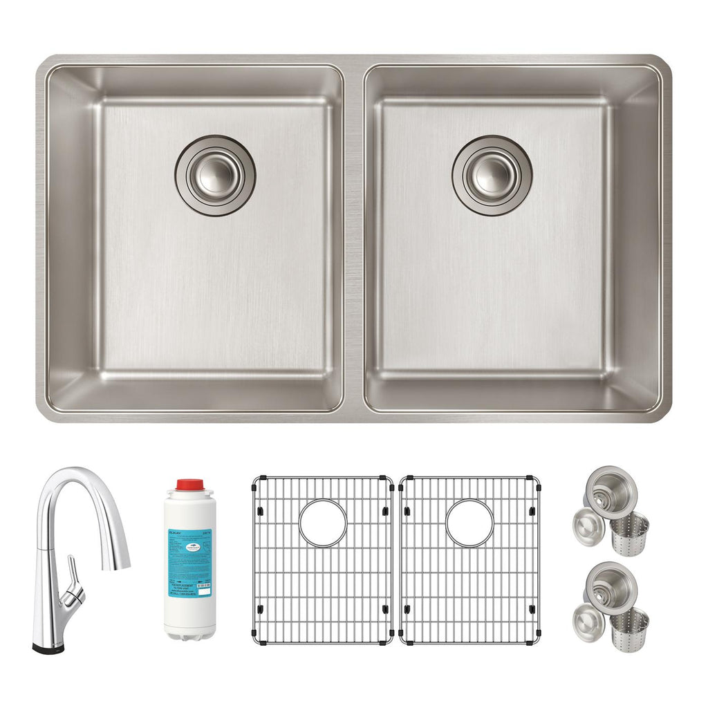 Elkay Tarja Lustertone Iconix® Calibre 18 Acero Inoxidable 32-3/4" x 19-1/2" x 9" de Dos Tazones Bajo Cubierta (Kit con Llave Filtrada) — ambiente de cocina