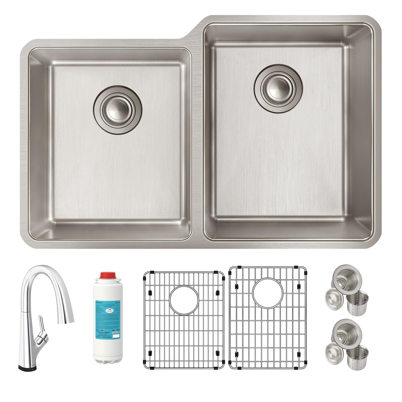 Elkay Tarja Lustertone Iconix® Calibre 18 Acero Inoxidable 31-1/4" x 20-1/2" x 9" Offset 40/60 Bowl Bajo Cubierta (Kit) w/Filter Faucet — ambiente de cocina