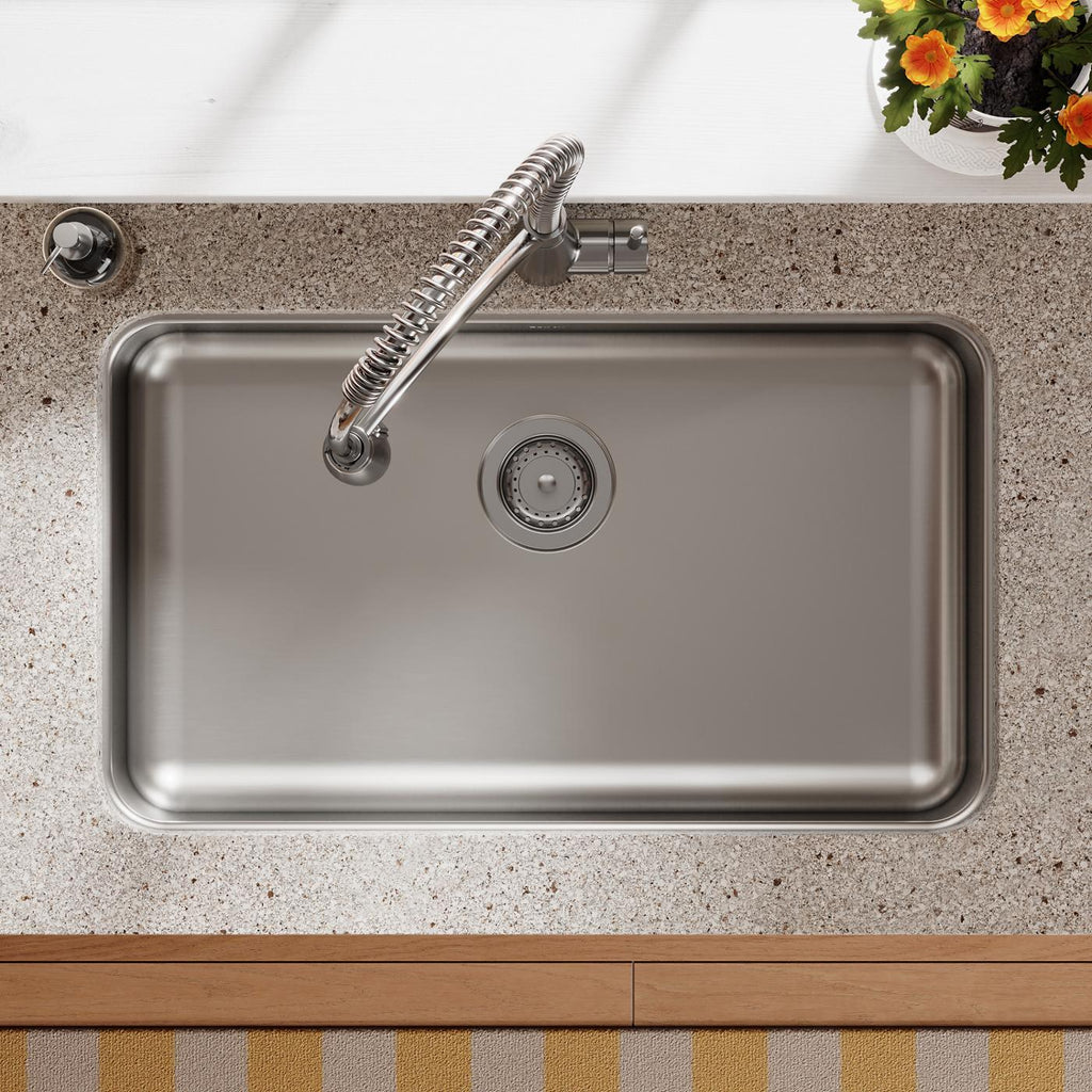Elkay Tarja Lustertone® Classic Acero Inoxidable 30-1/2" x 18-1/2" x 5-3/8" de Un Tazón ADA Bajo Cubierta — ambiente de cocina