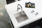 Elkay Tarja Lustertone Iconix® Calibre 16 Acero Inoxidable 18-1/2" x 18-1/2" x 9" de Un Tazón Bajo Cubierta with Perfect Drain® — ambiente de cocina