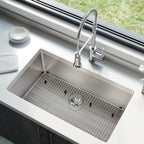 Elkay Tarja Lustertone Iconix® Calibre 16 Acero Inoxidable 32-1/2 x 19-1/2" x 9" de Un Tazón Bajo Cubierta (Kit) with Perfect Drain® — ambiente de cocina