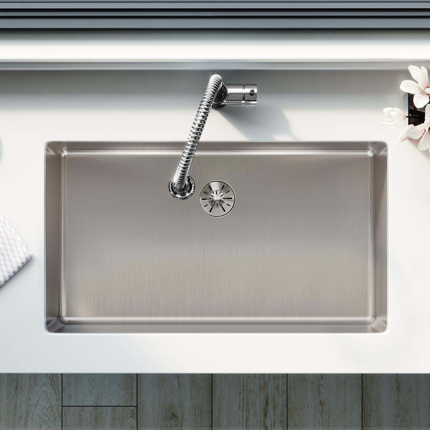 Elkay Tarja Lustertone Iconix® Calibre 16 Acero Inoxidable 32-1/2" x 19-1/2" x 9" de Un Tazón Bajo Cubierta with Perfect Drain® — ambiente de cocina