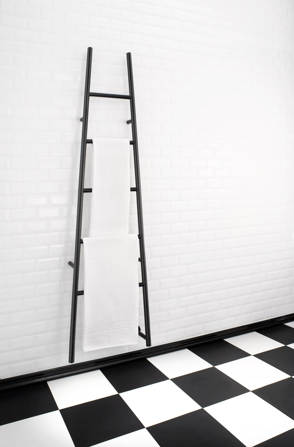 Jeeves Modelo A Escalera 5 Barras Rejilla Secadora Cableada en Níquel Satinado