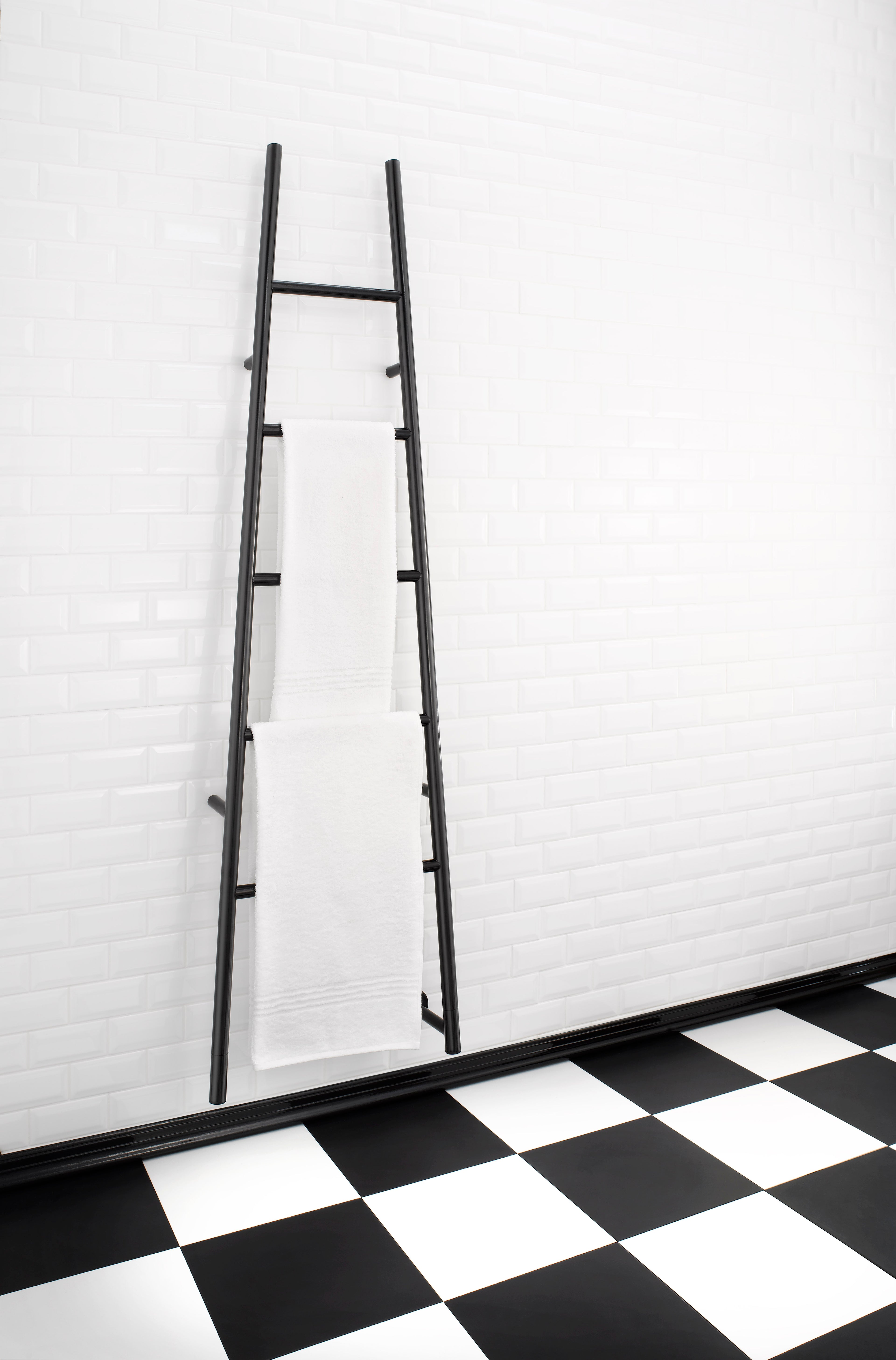 Jeeves Modelo A Escalera 5 Barras Rejilla Secadora Cableada en Níquel Satinado