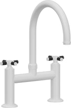 California Faucets Descanso Llave de Cocina Tipo Puente Industrial - Pico en Arco - Blanco Mate