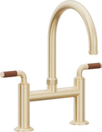 California Faucets Descanso Llave de Cocina Tipo Puente Industrial - Pico en Arco - Latón Satinado