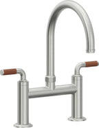 California Faucets Descanso Llave de Cocina Tipo Puente Industrial - Pico en Arco - Cromo Satinado