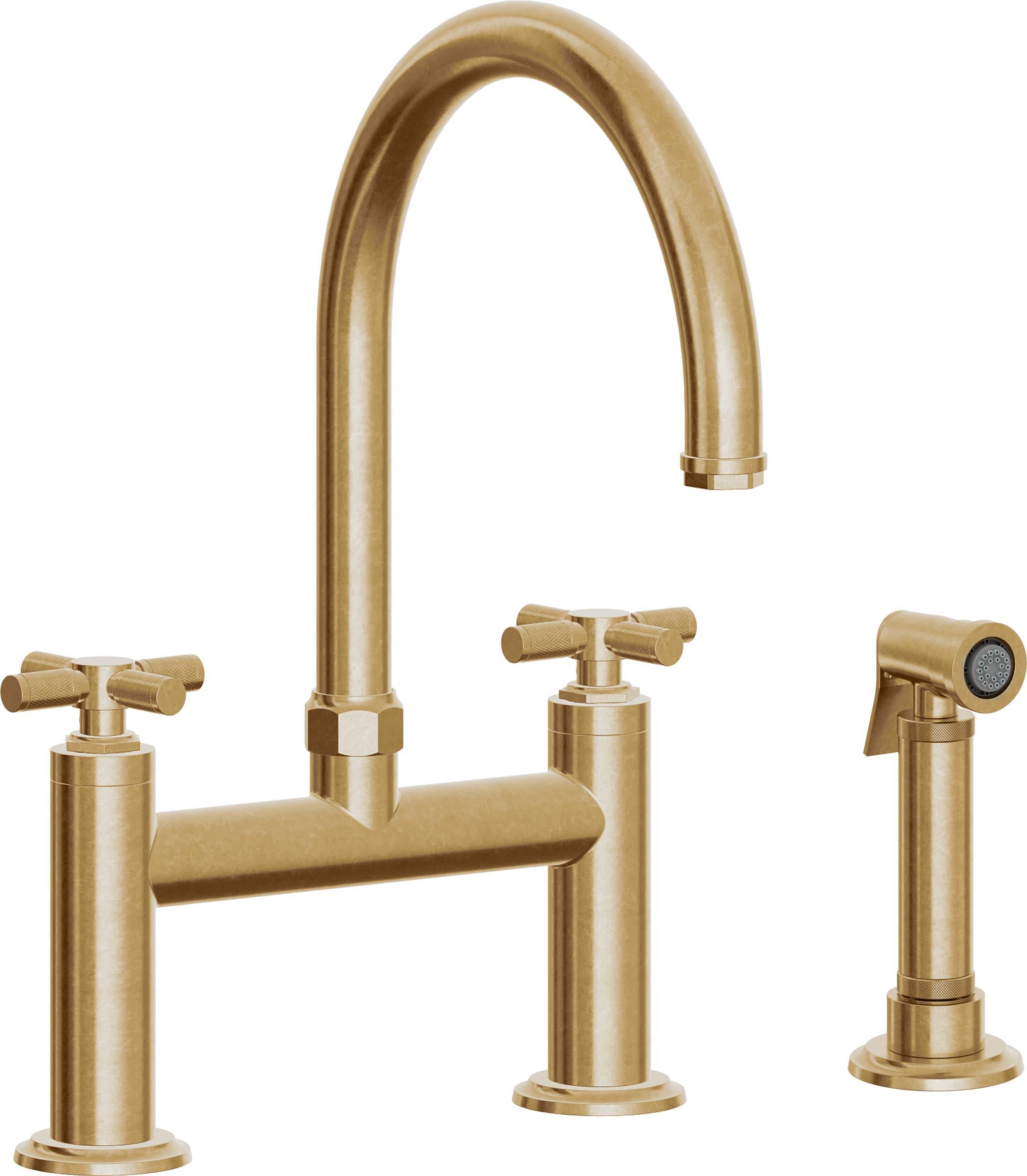 California Faucets Descanso Llave de Cocina Tipo Puente Industrial con Rociador Lateral - Pico en Arco - Latón Bruñido
