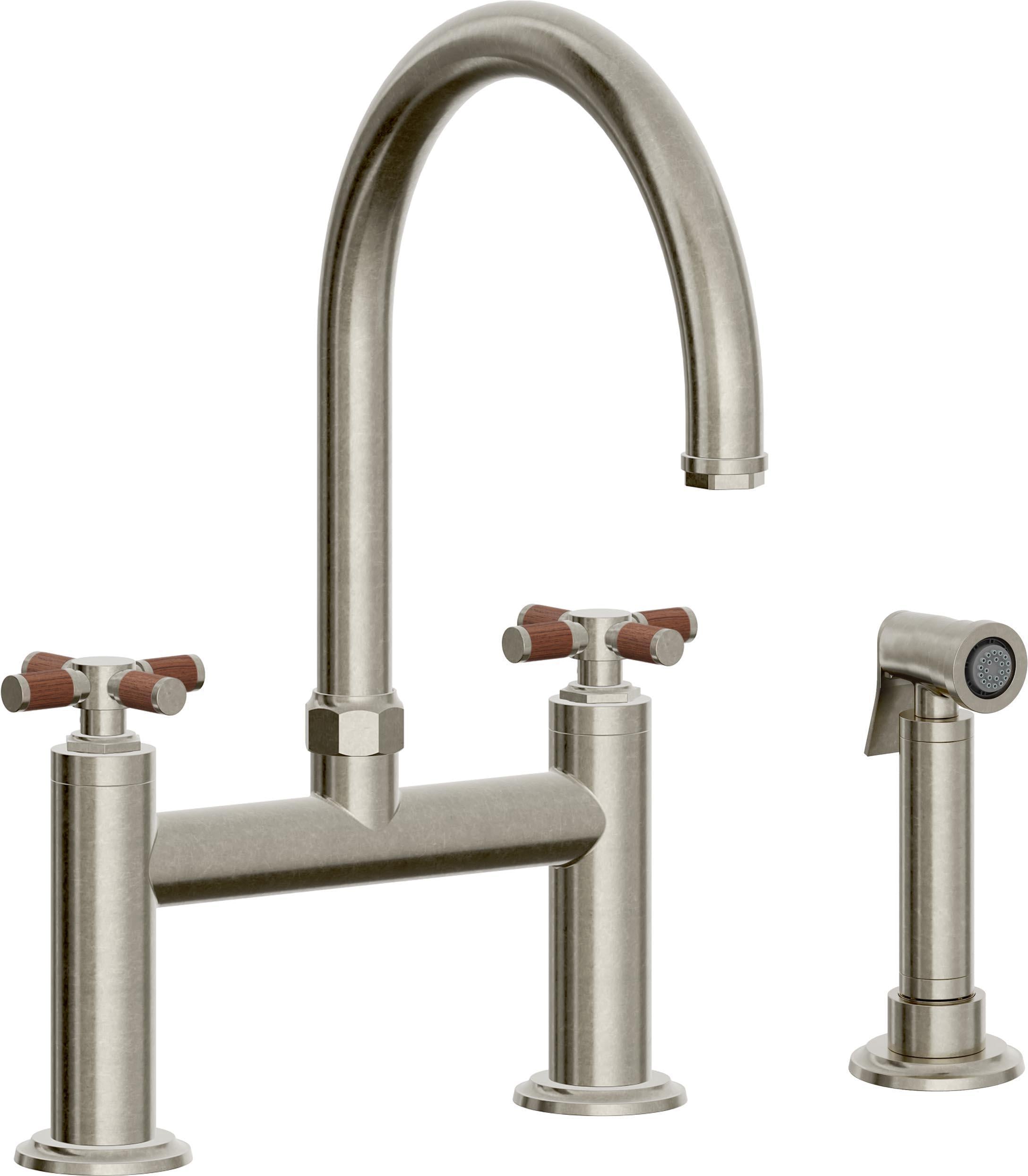 California Faucets Descanso Llave de Cocina Tipo Puente Industrial con Rociador Lateral - Pico en Arco - Níquel Bruñido