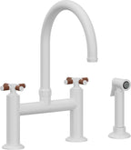 California Faucets Descanso Llave de Cocina Tipo Puente Industrial con Rociador Lateral - Pico en Arco - Blanco Mate