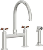 California Faucets Descanso Llave de Cocina Tipo Puente Industrial con Rociador Lateral - Pico en Arco - Cromo Pulido