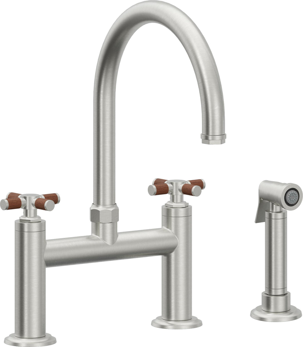 California Faucets Descanso Llave de Cocina Tipo Puente Industrial con Rociador Lateral - Pico en Arco - Cromo Satinado