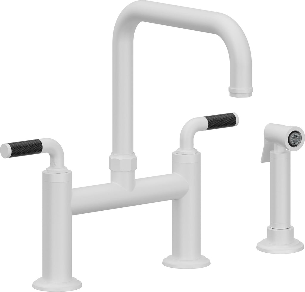California Faucets Descanso Llave de Cocina Tipo Puente Industrial con Rociador Lateral - Pico Cuadrado - Blanco Mate