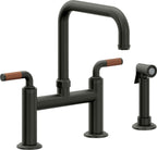 California Faucets Descanso Llave de Cocina Tipo Puente Industrial con Rociador Lateral - Pico Cuadrado - Bronce Bella Terra