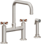 California Faucets Descanso Llave de Cocina Tipo Puente Industrial con Rociador Lateral - Pico Cuadrado - Acero Inoxidable Ultra