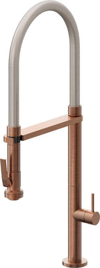 California Faucets Poetto Llave de Cocina Culinaria de Extraccion Contemporanea con Rociador de Apretar - Cobre Antiguo Mate