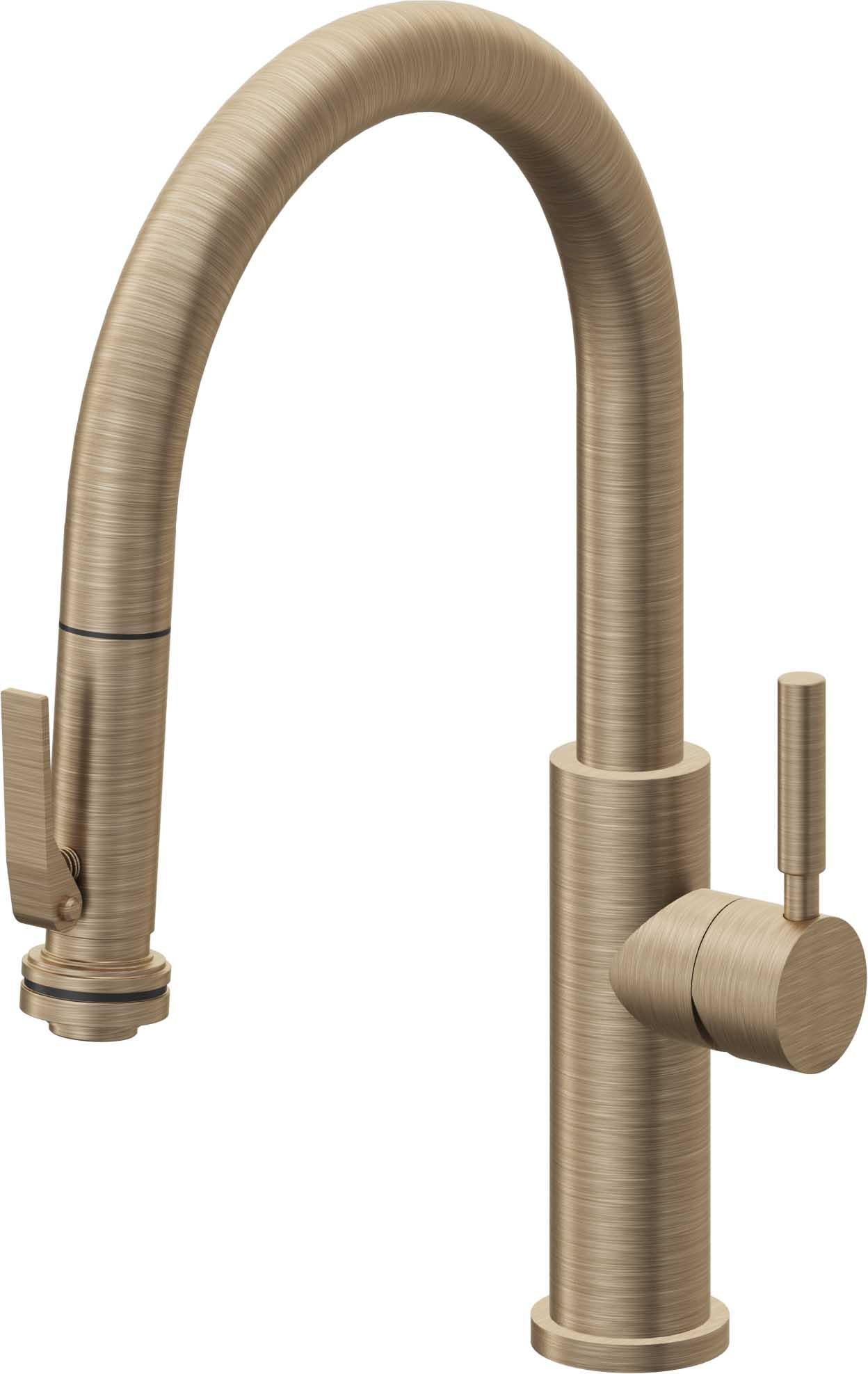 California Faucets Corsano Llave de Cocina Extraible Contemporanea con Rociador de Apretar - Pico Bajo en Arco - Latón Antiguo Mate