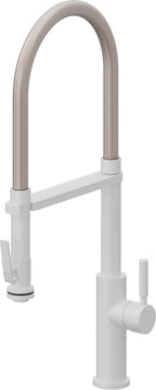 California Faucets Corsano Llave de Cocina Culinaria de Extraccion Contemporanea con Rociador de Apretar - Blanco Mate