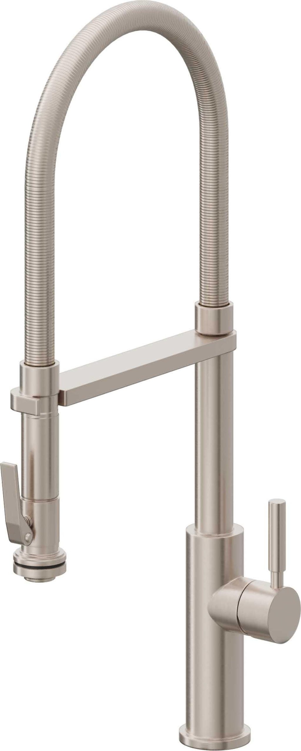 California Faucets Corsano Llave de Cocina Culinaria de Extraccion Contemporanea con Rociador de Apretar y Espiral Acabada - Níquel Satinado