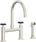 California Faucets Descanso Works Llave de Cocina Tipo Puente Industrial con Rociador Lateral - Pico en Arco - Níquel Pulido