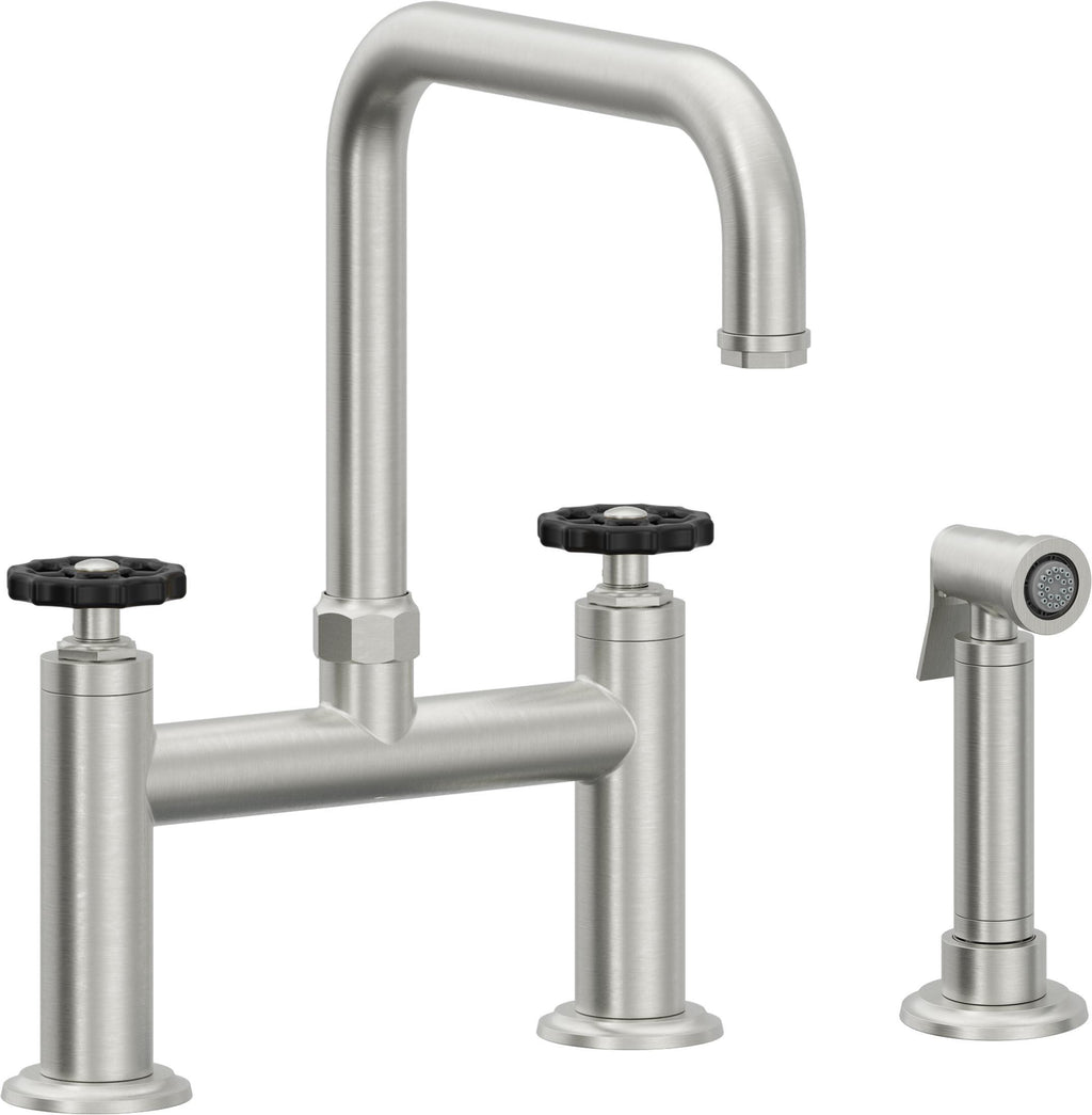 California Faucets Descanso Works Llave de Cocina Tipo Puente Industrial con Rociador Lateral - Pico Cuadruple - Cromo Satinado