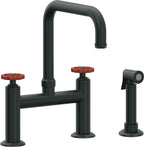 California Faucets Descanso Works Llave de Cocina Tipo Puente Industrial con Rociador Lateral - Pico Cuadruple - Carbón