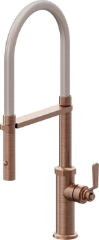 California Faucets Descanso Works Llave de Cocina Culinaria de Extraccion Industrial con Rociador de Boton - Cobre Antiguo Mate