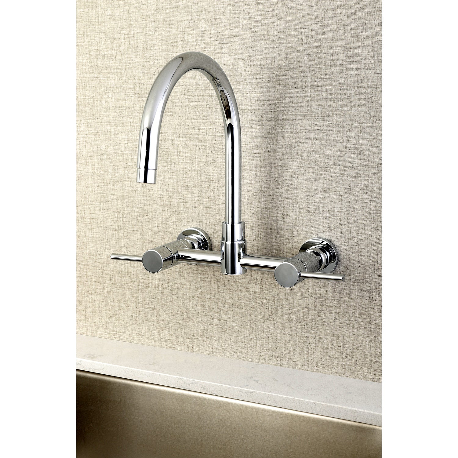 Kingston Brass Sona Concord — Mezcladora Puente de Pared, Dos Manijas, 2 Orificios — Cromo Pulido (Surtidor 11-1/4") — Ambientación 6