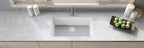 Ruvati epiGranite — Tarja de Cocina de 30 x 18 pulg en Granito Compuesto — Blanco Ártico — 4
