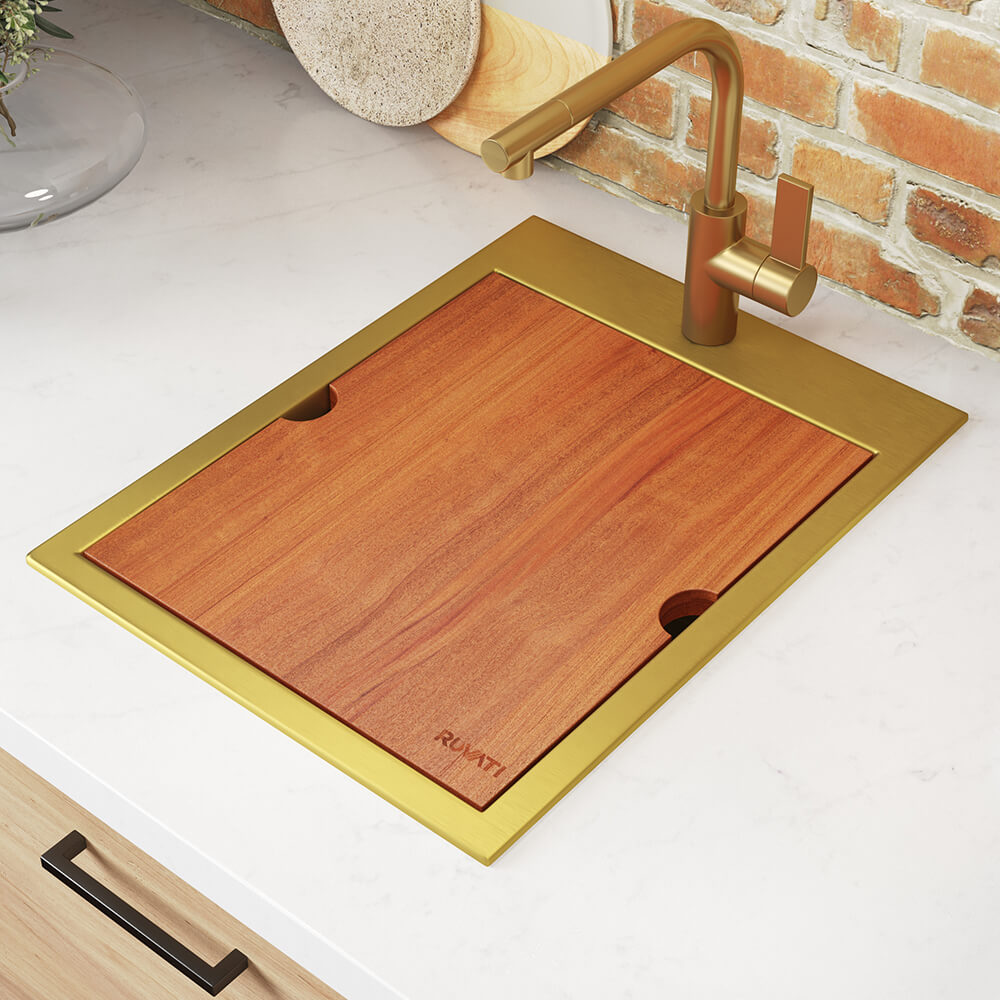 Ruvati Giana — Tarja de Bar / Prep de 15 x 20 pulg en Acero Inoxidable — Oro Mate