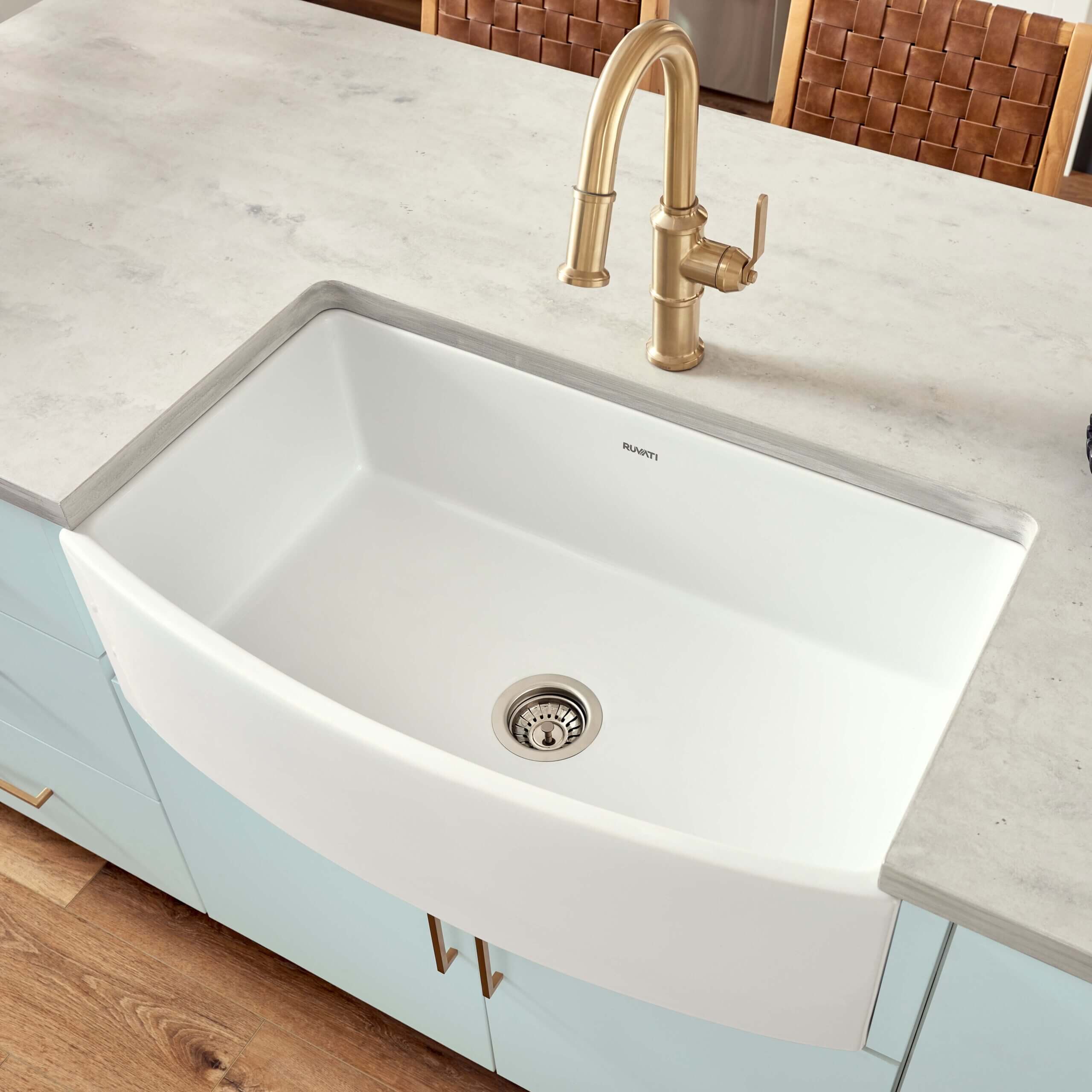 Ruvati Fiamma — Tarja Farmhouse de Cocina en Fireclay — Blanco (WH)