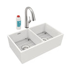 Elkay Tarja Fireclay 33" x 19-15/16" x 9" de Dos Tazones Iguales Farmhouse (Kit) con Llave Filtrada Blanco — vista de producto