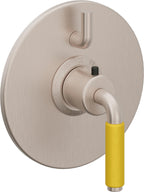 California Faucets Cayucos StyleTherm con Control de Volumen Individual - Palanca de Porcelana Amarilla - Níquel Satinado