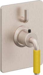California Faucets Cayucos StyleTherm con Control de Volumen Individual - Palanca de Porcelana Amarilla - Níquel Satinado