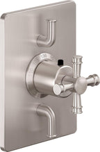 California Faucets Trousdale StyleTherm con Control de Volumen Doble - Placa Rectangular - Níquel Satinado