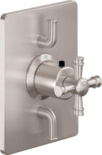 California Faucets Trousdale StyleTherm con Control de Volumen Doble - Placa Rectangular - Níquel Satinado