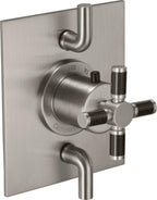 California Faucets Descanso StyleTherm con Control de Volumen Doble - Manija de Cruz de Fibra de Carbono